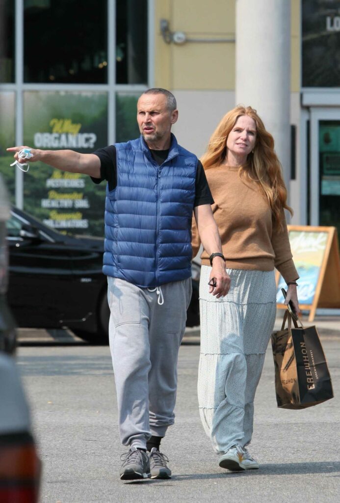 Patsy Palmer Goes Grocery Shopping