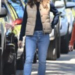 Jennifer Garner in a Blue Jeans Was Seen Out in Brentwood