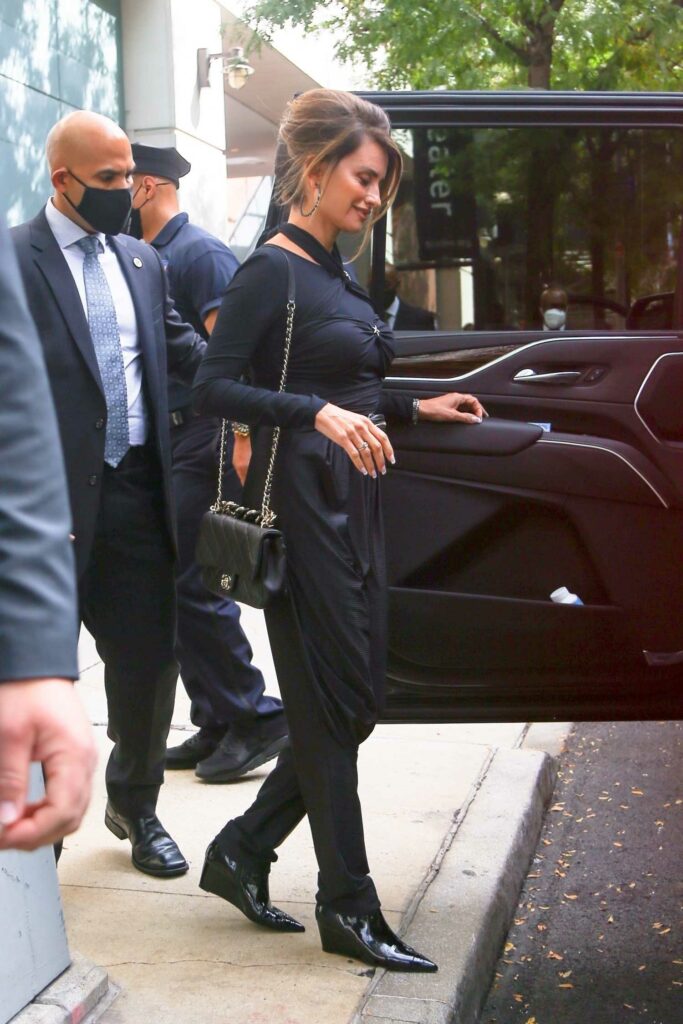 Penelope Cruz in a Black Outfit