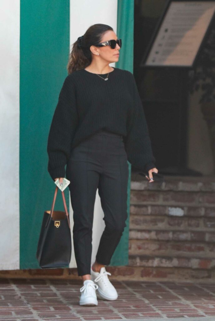 Eva Longoria in a Black Outfit