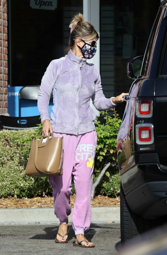 Lori Loughlin in a Pink Sweatpants