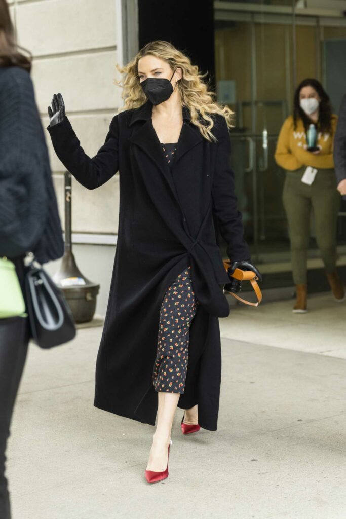 Kate Hudson in a Black Coat