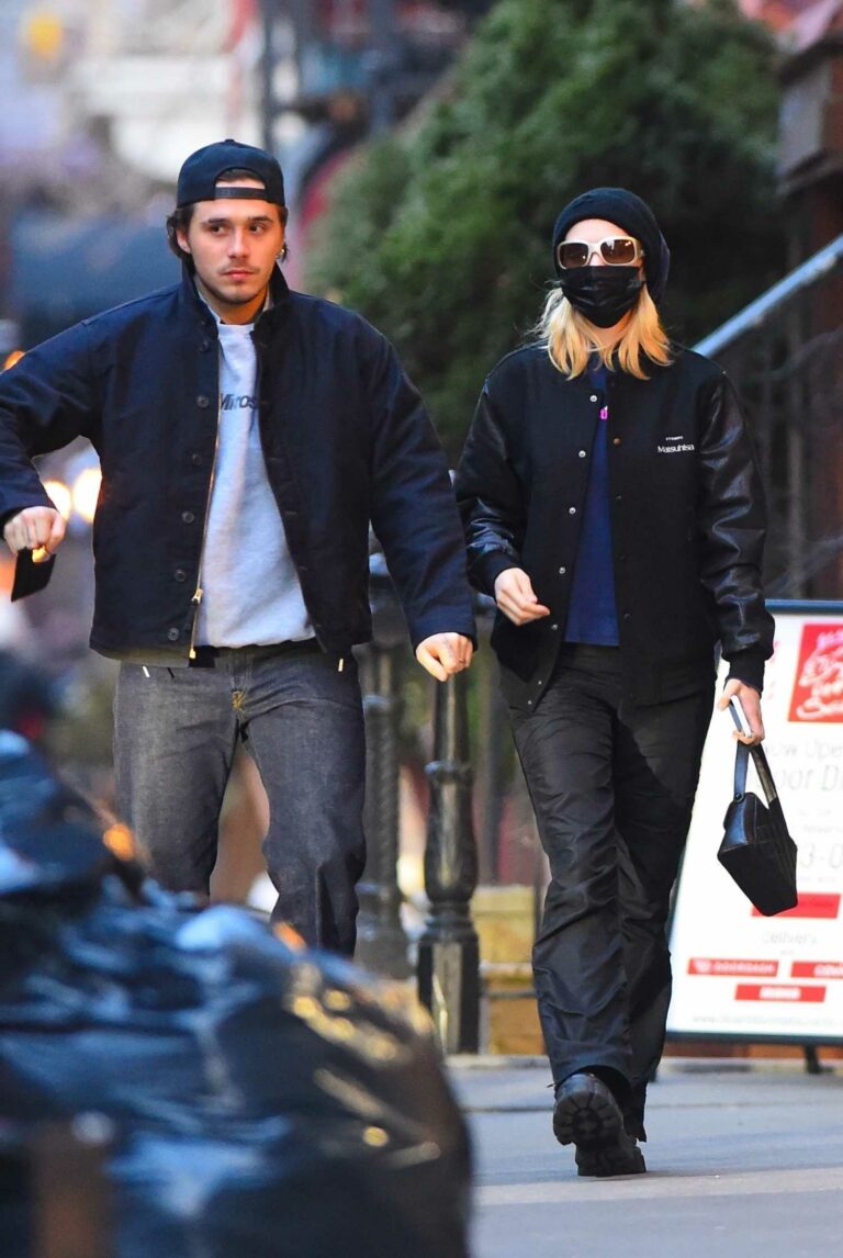 Nicola Peltz in a Black Jacket Was Seen Out with Brooklyn Beckham in ...