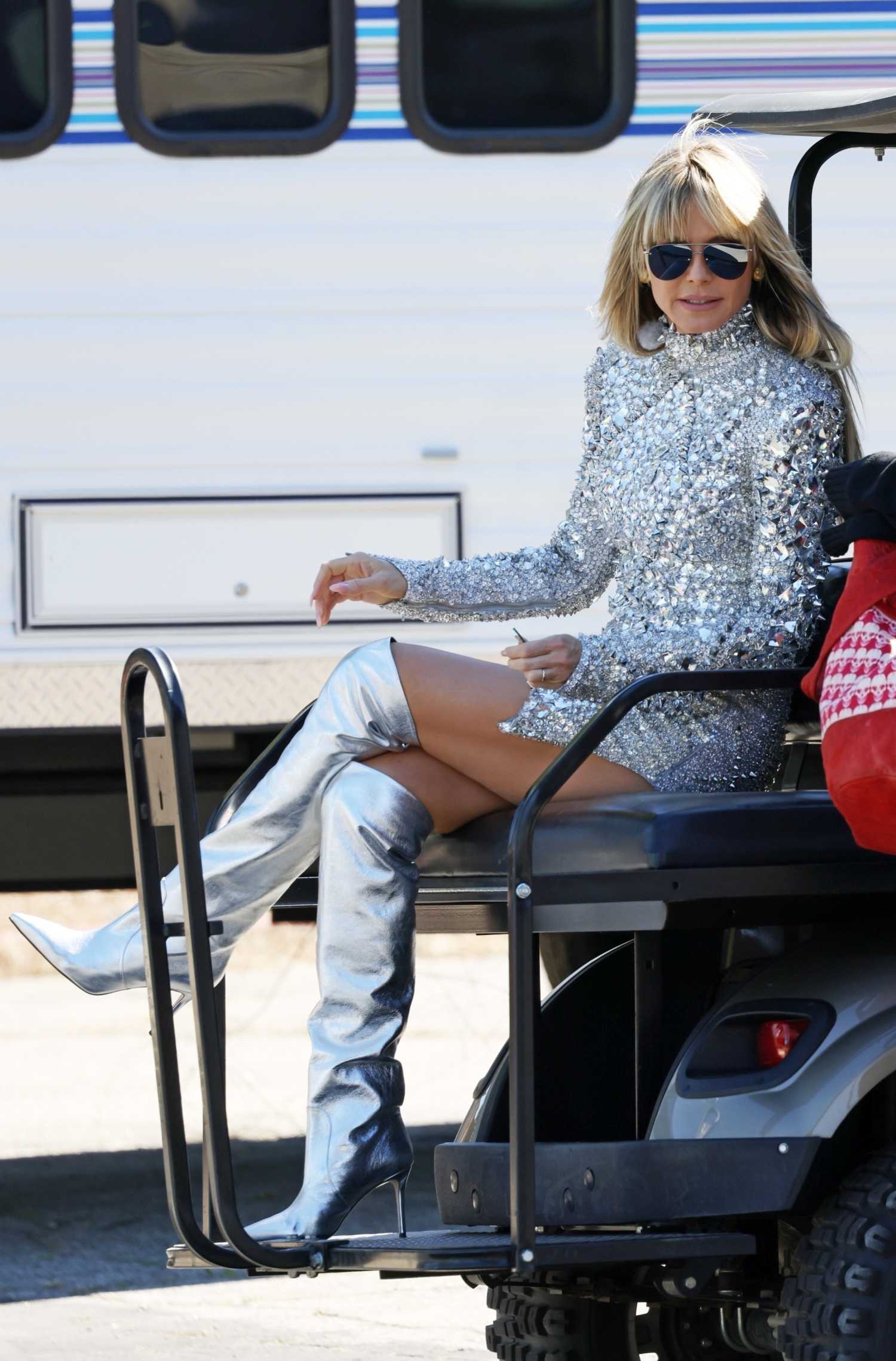 Heidi Klum In A Silver Dress On The Set Of Germanys Next Top Model In Los Angeles Celeb Donut 