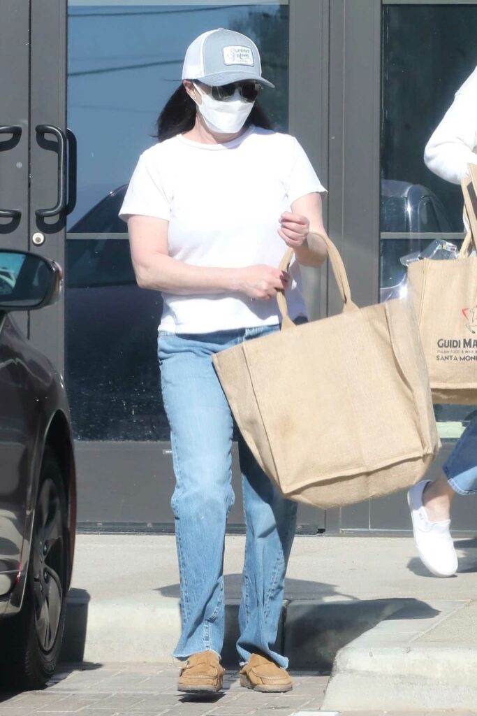 Shannen Doherty in a White Tee