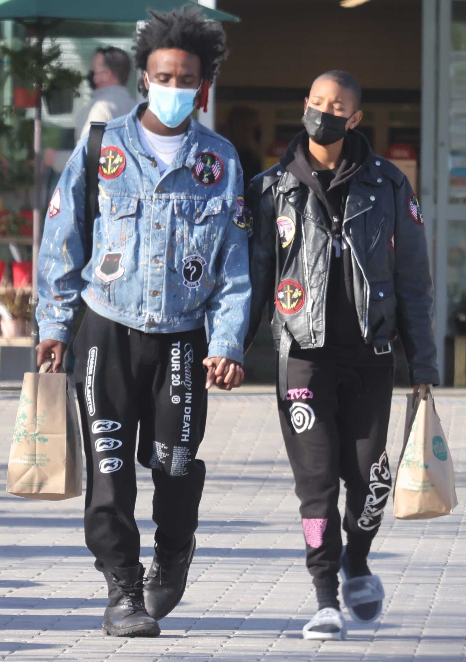 Willow Smith Was Seen Out with Her Beau De’Wayne After Shopping at