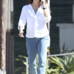 Jennifer Garner in a White Shirt Was Seen Out in Santa Monica
