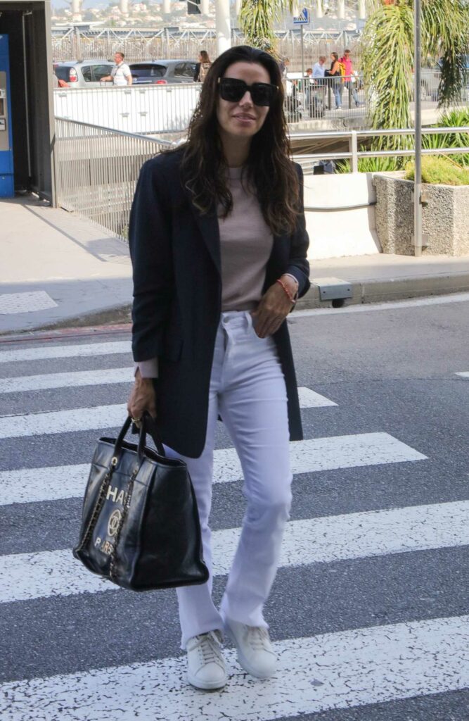 Eva Longoria in a White Jeans