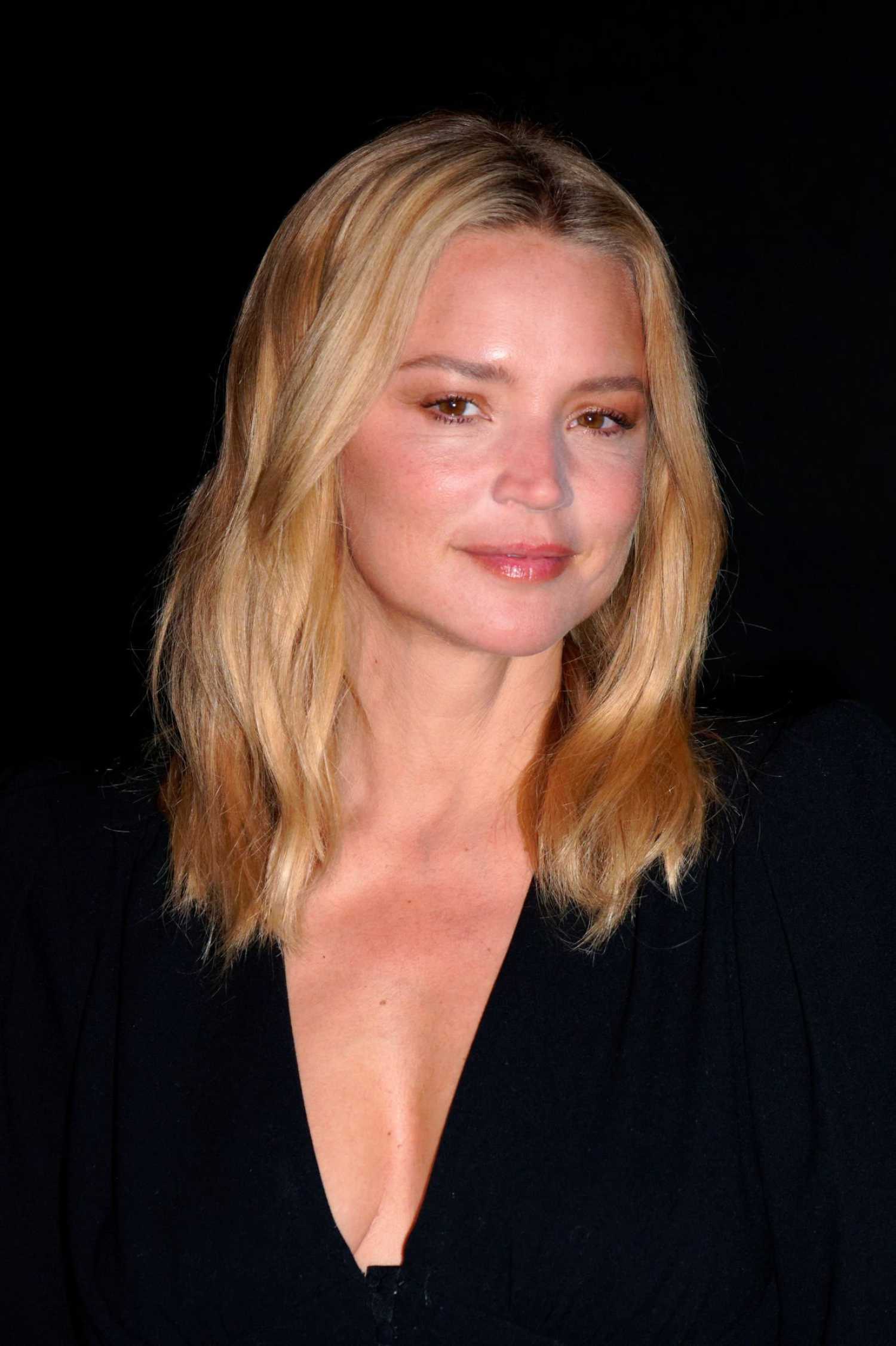 Virginie Efira Nue