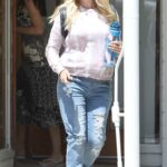 Heidi Montag in a Blue Ripped Jeans Leaves a Skin Care Salon in Pacific Palisades