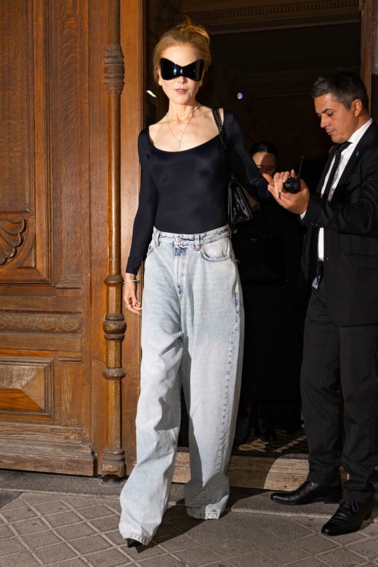 Nicole Kidman Wears Oversized Balenciaga Sunglasses Out in Paris