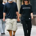 Robert Pattinson in a Beige Shorts Was Seen Out with Suki Waterhouse in New York