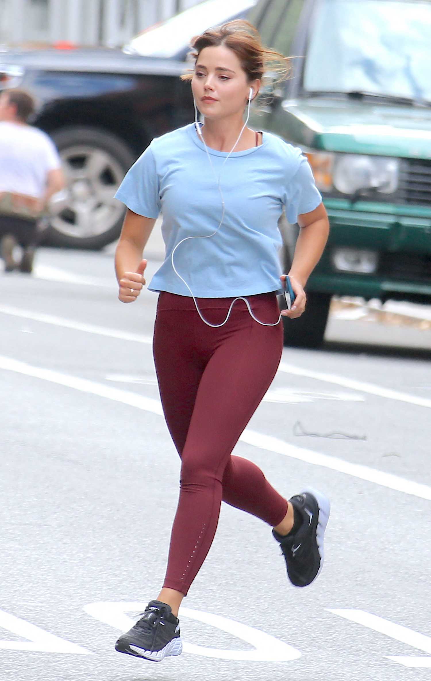 Jenna Coleman In A Blue Tee Filming A Scene On Her New Tv Series Wilderness In New York Celeb