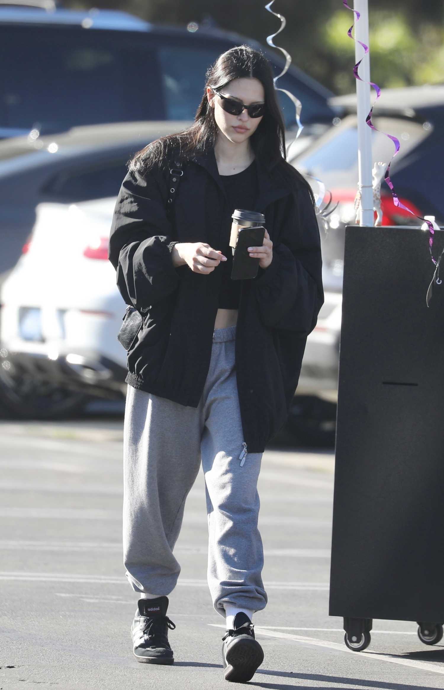 Amelia Hamlin in a Grey Sweatpants Goes Out for Coffee at Erewhon