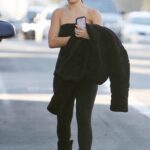Addison Rae in a Black Outfit Arrives at a Hair Salon in Beverly Hills