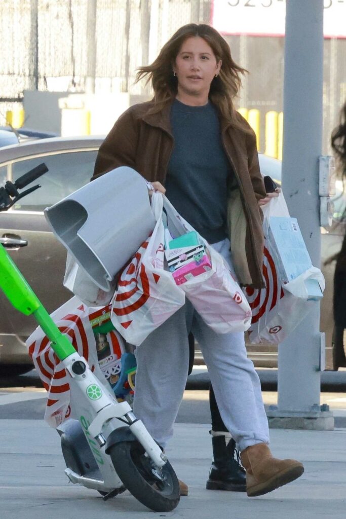 Ashley Tisdale in a Grey Sweatpants