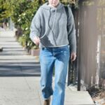 Kristen Bell in a Grey Knitted Hoodie Was Seen Out in Los Feliz