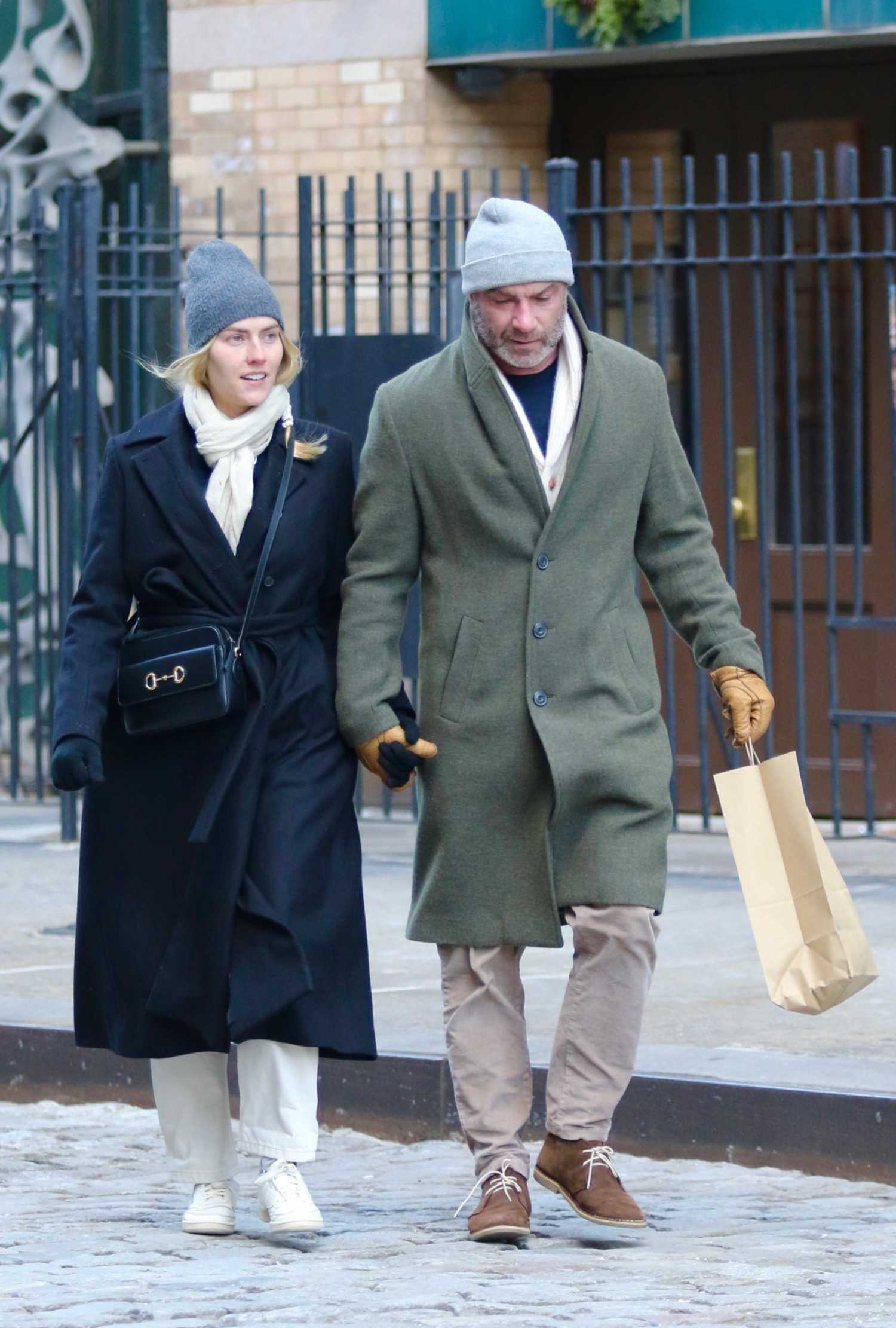 Taylor Neisen in a Black Coat Was Seen Out with Liev Schreiber on