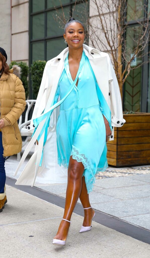 Gabrielle Union in a White Trench Coat
