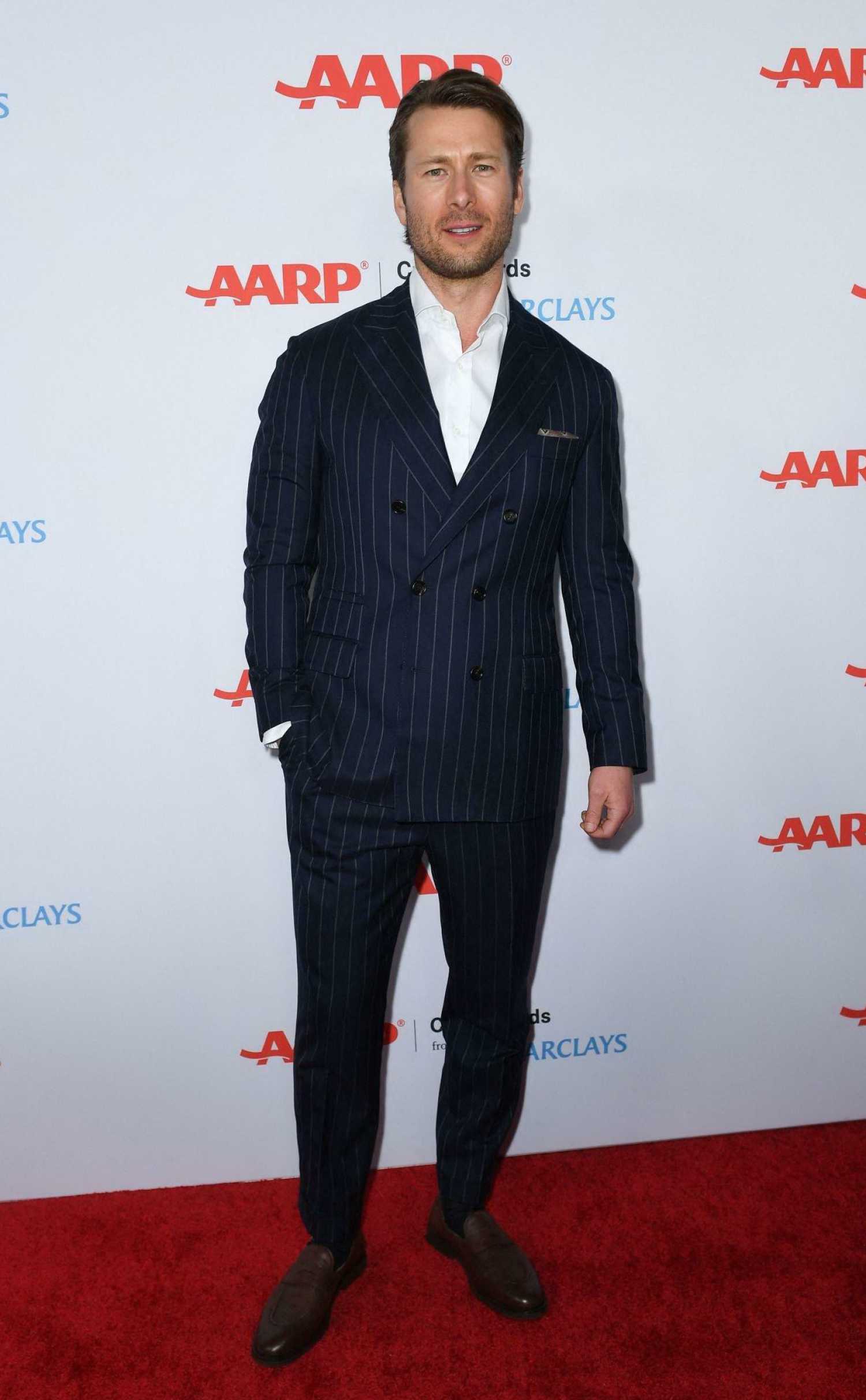 Glen Powell – Celeb Donut