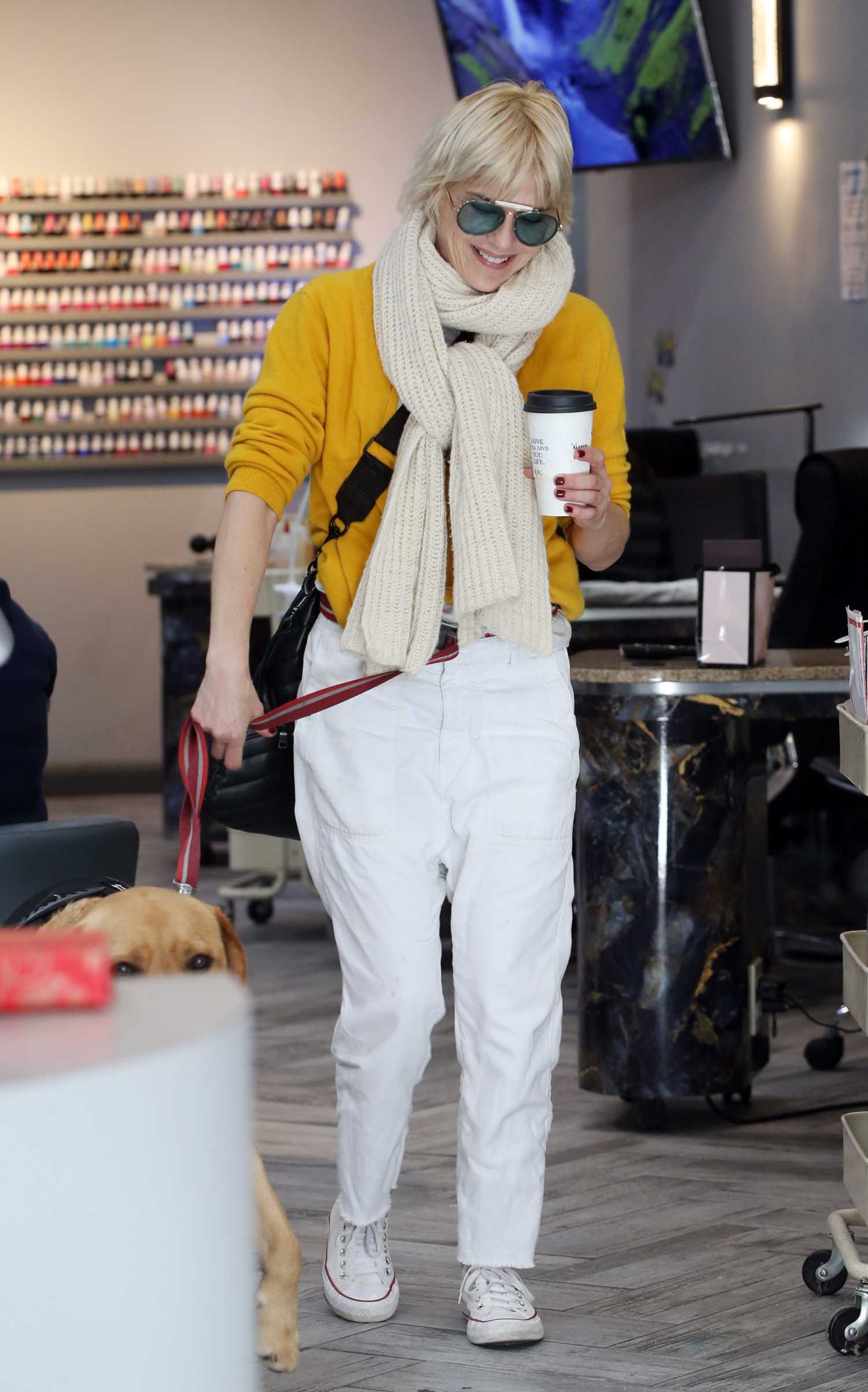 Selma Blair in a White Pants Gets Her Nails Done at La Flora Nails in