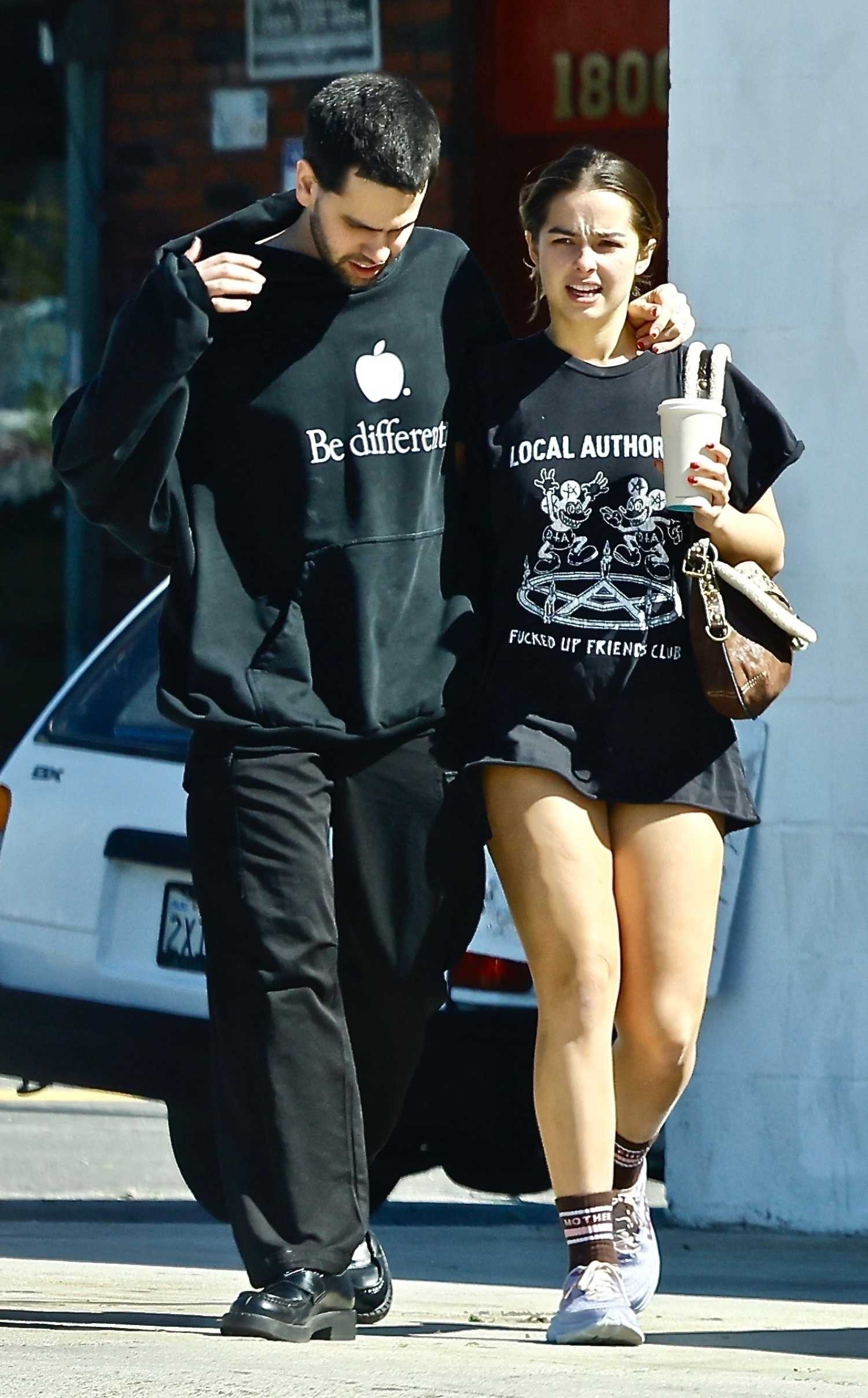 Addison Rae in a Black Tee Steps Out for Lunch in Los Feliz – Celeb Donut