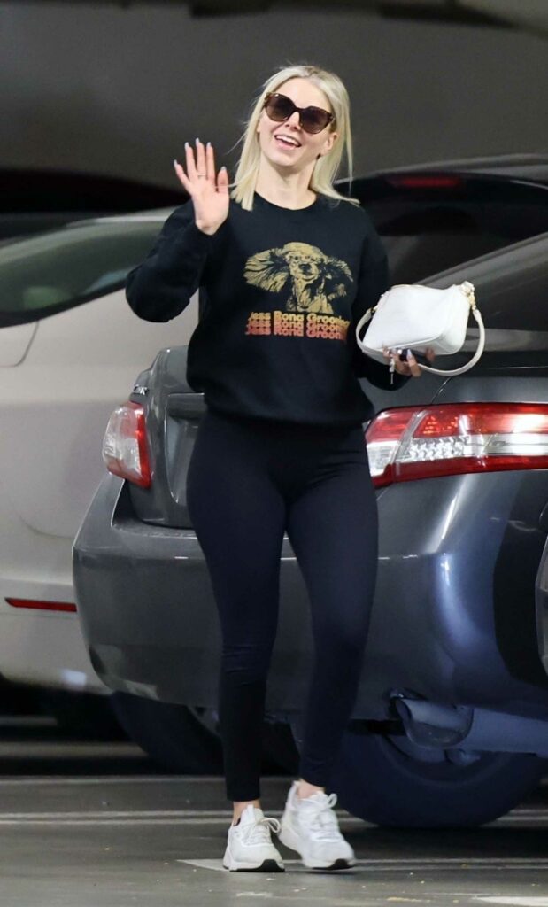 Ariana Madix in a Black Sweatshirt