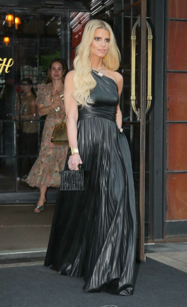 Jessica Simpson in a Long Leather Black Dress