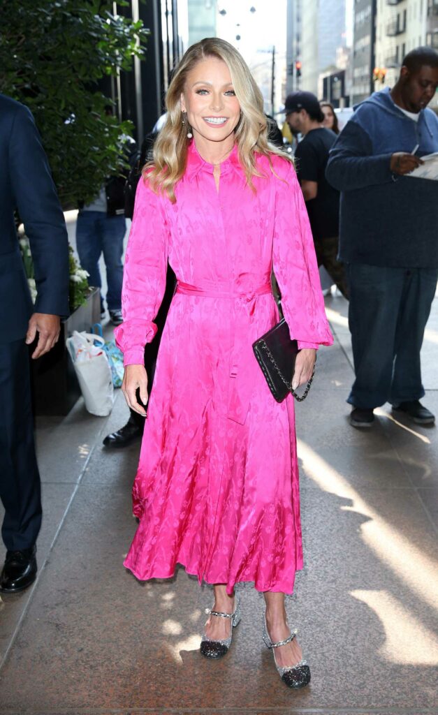 Kelly Ripa in a Pink Dress