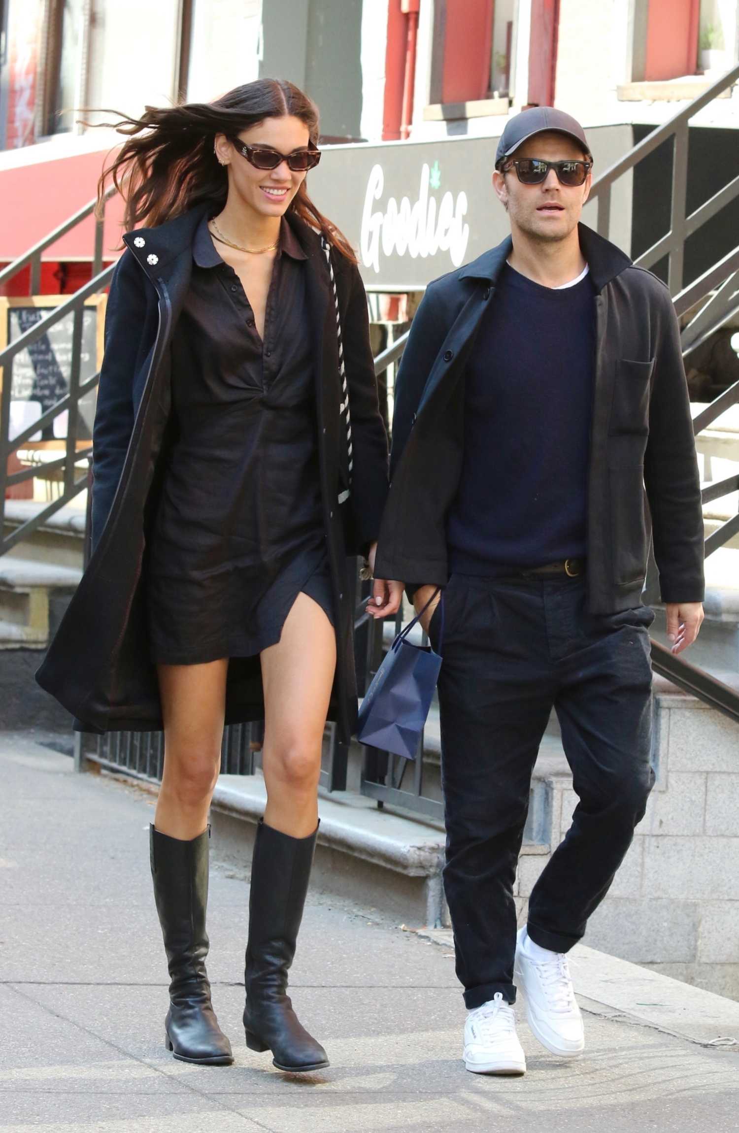 Natalie Kuckenburg in a Black Coat Was Seen During a Romantic Stroll ...