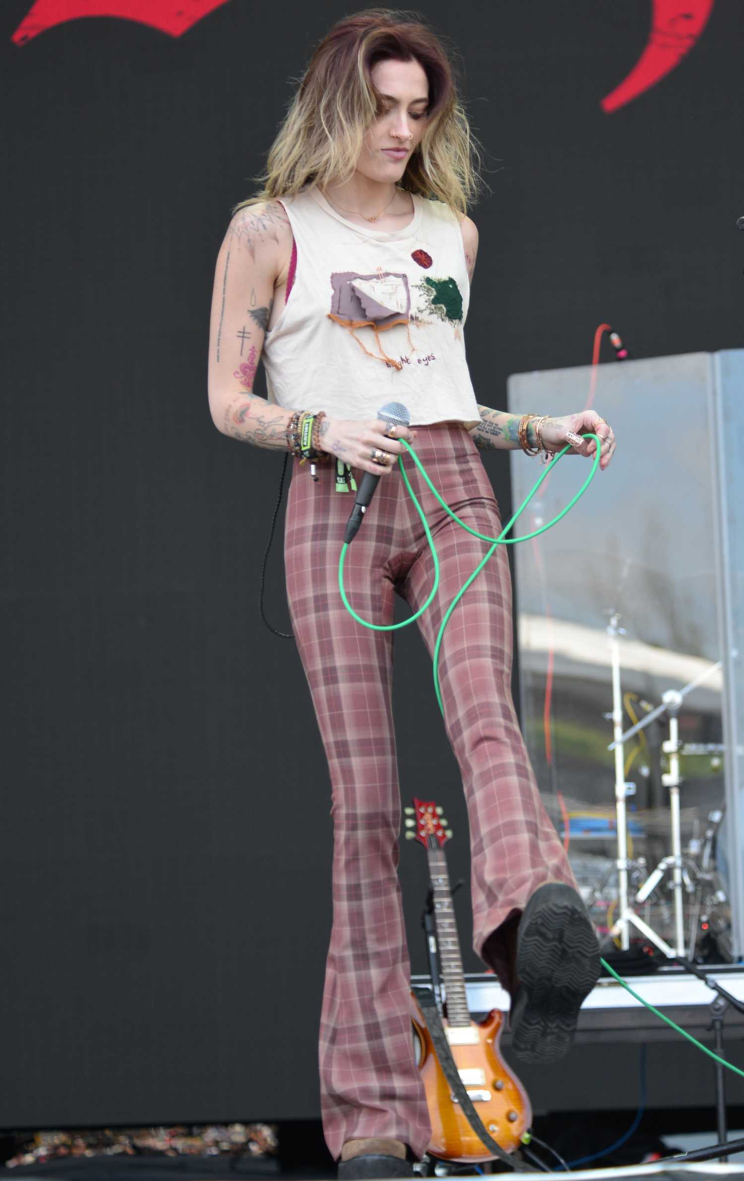 Paris Jackson Performs on the Jam Cellars Stage on Day Two of