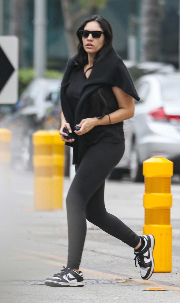 Noor Alfallah in a Black Leggings