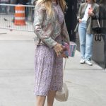 Sarah Jessica Parker in a Floral Dress Arrives to ABC’s Good Morning America in Times Square in New York