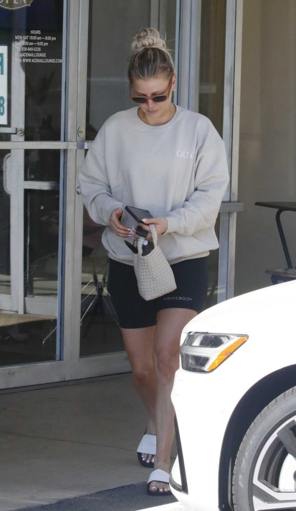 Ariana Madix in a Beige Sweatshirt