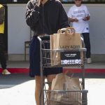 Caylee Cowan in a White Cap Arrives at a Grocery Store in Los Feliz