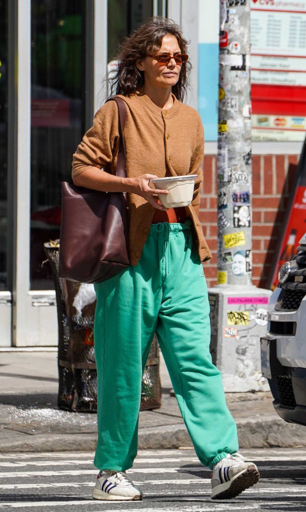 Katie Holmes in a Green Sweatpants