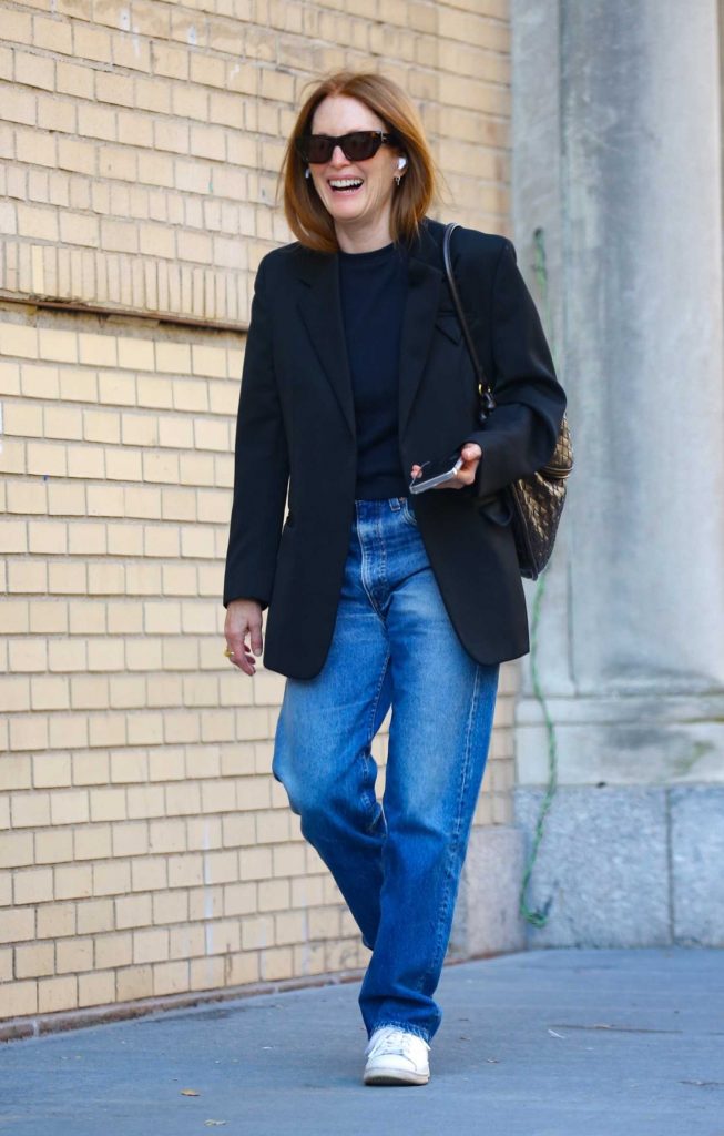 Julianne Moore in a Black Blazer