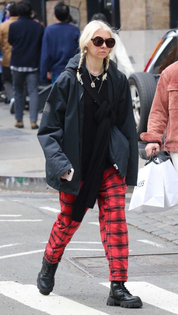 Taylor Momsen in a Red Plaid Pants