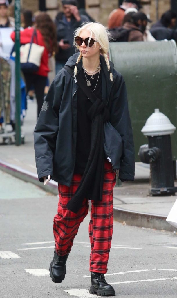 Taylor Momsen in a Red Plaid Pants