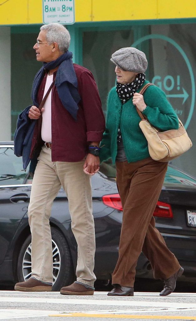 Annie Lennox in a Green Cardigan