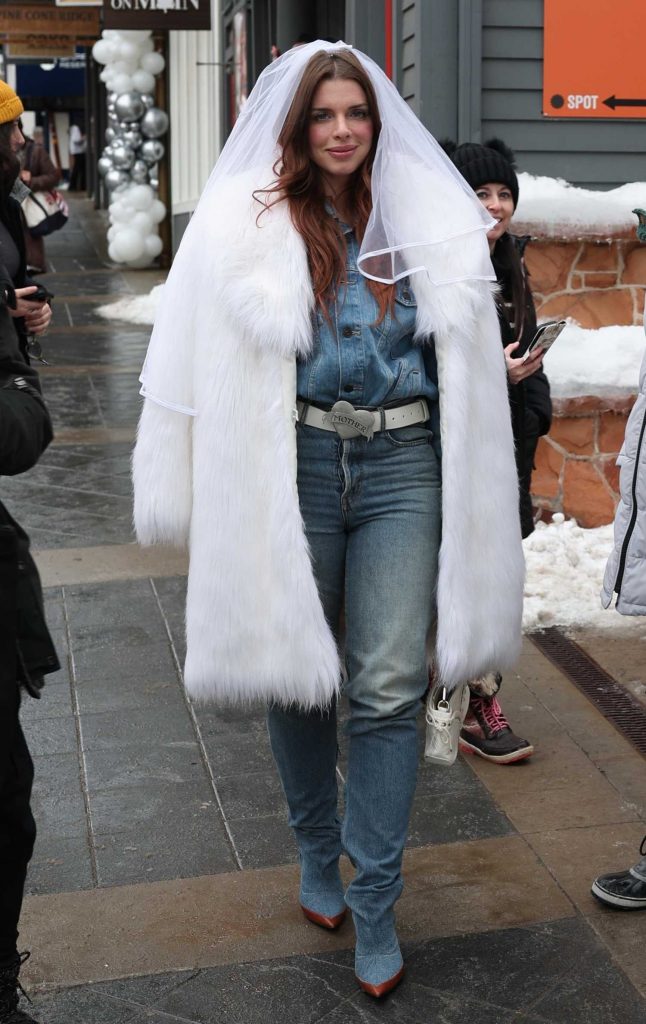 Julia Fox in a White Fur Coat