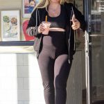 Hilary Duff in a White Sneakers Stops for a Jamba Juice in Los Angeles