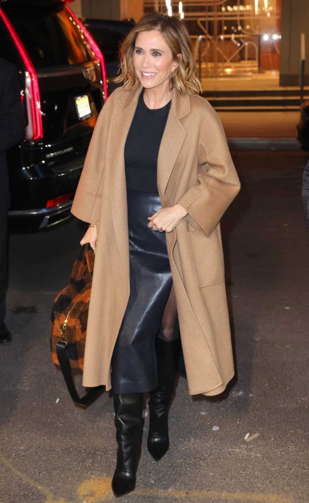 Kristen Wiig in a Black Leather Skirt