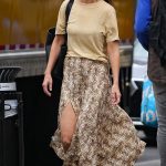 Katie Holmes in a Beige Tee Was Seen Out in New York