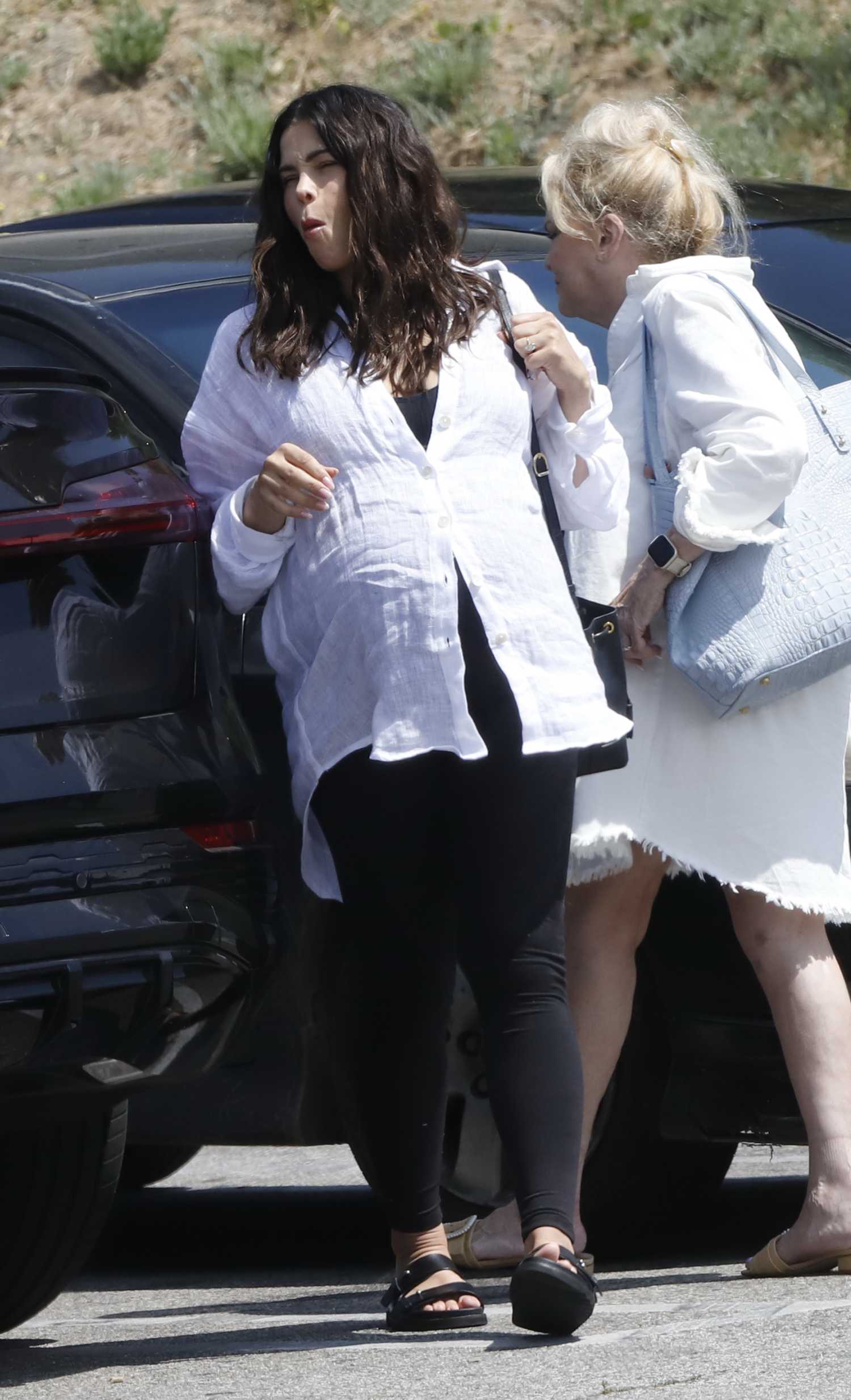 Jenna Dewan in a White Shirt Was Seen Out in Los Angeles – Celeb Donut