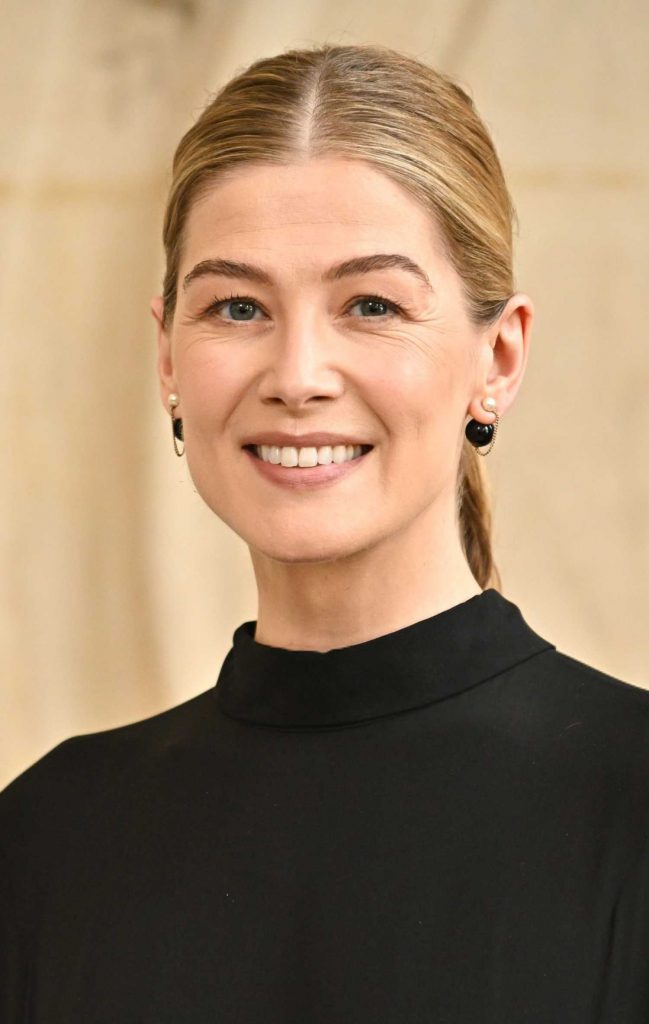 Rosamund Pike