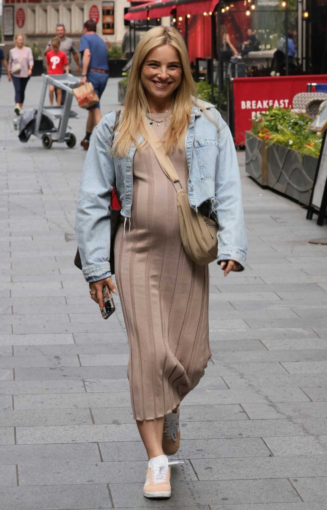 Sian Welby in a Tight Beige Maternity Dress