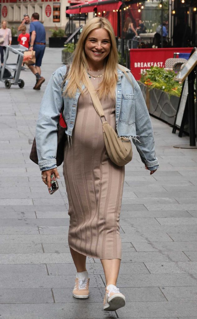 Sian Welby in a Tight Beige Maternity Dress