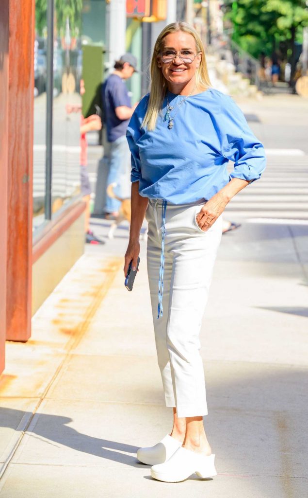 Yolanda Hadid in a White Trousers