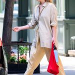Jennifer Lawrence in a Beige Shirt Was Seen Out in New York